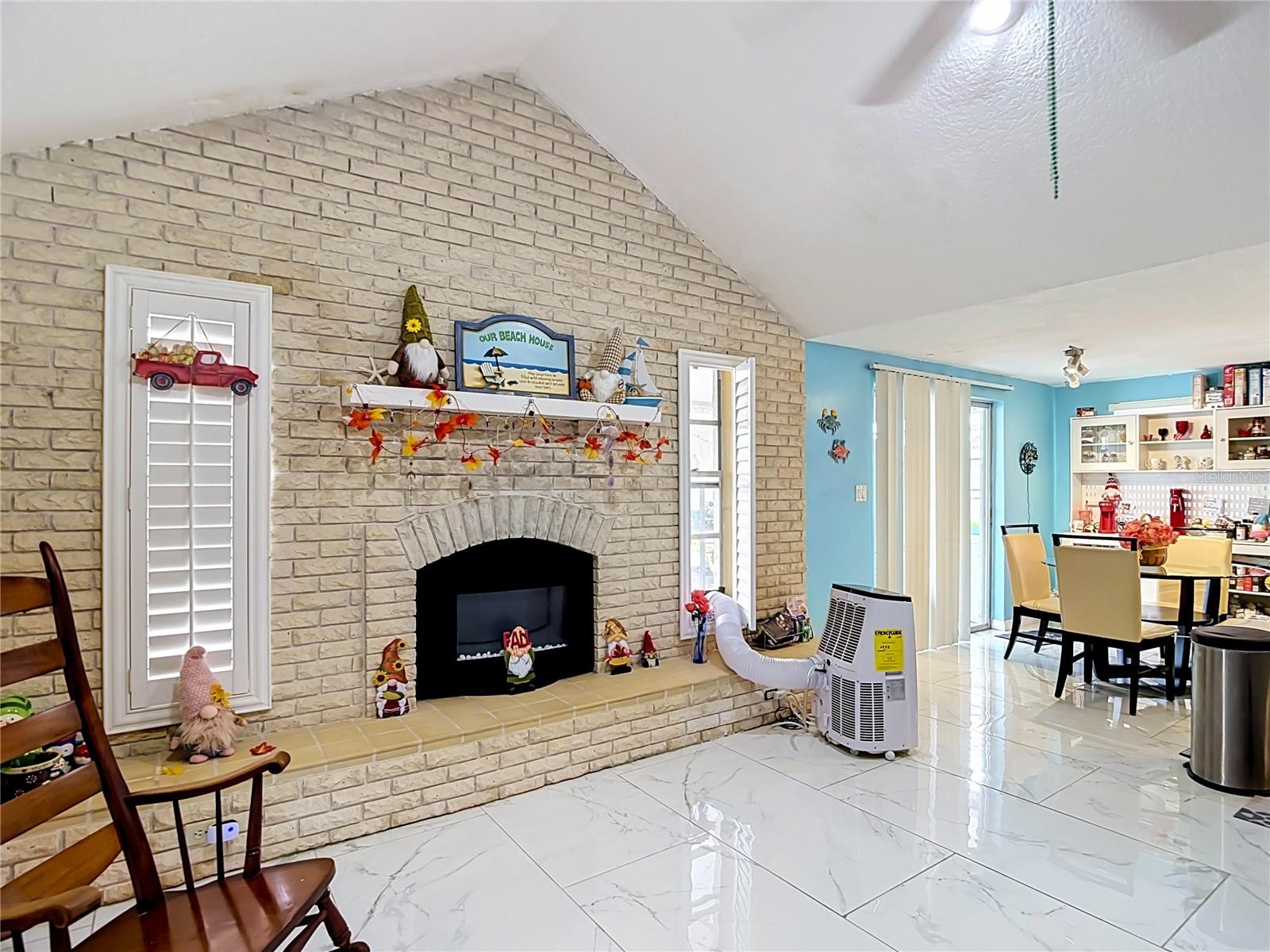 13920 BARNARD AVE — photo 15