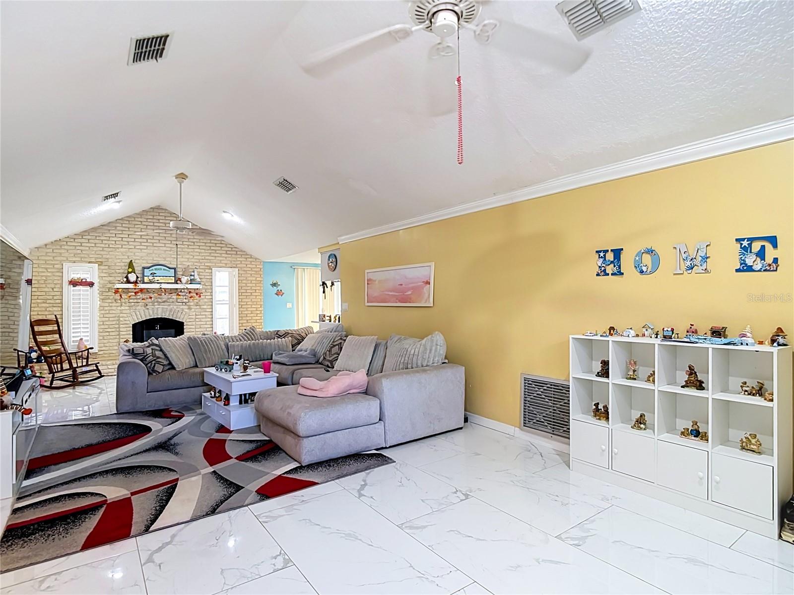 13920 BARNARD AVE — photo 10