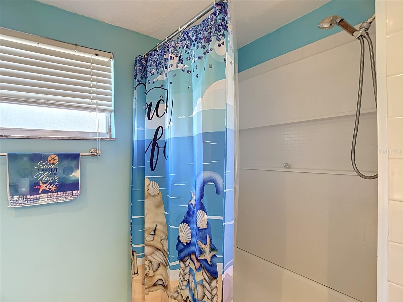 13920 BARNARD AVE — photo 39