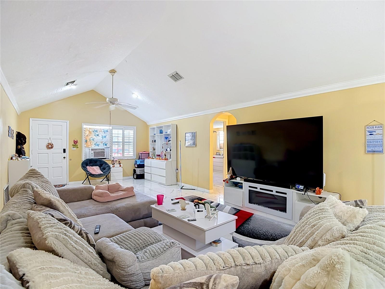 13920 BARNARD AVE — photo 11