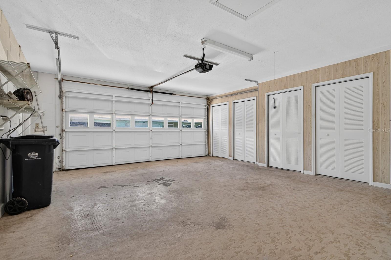 2329 LANCASTER DR — photo 38