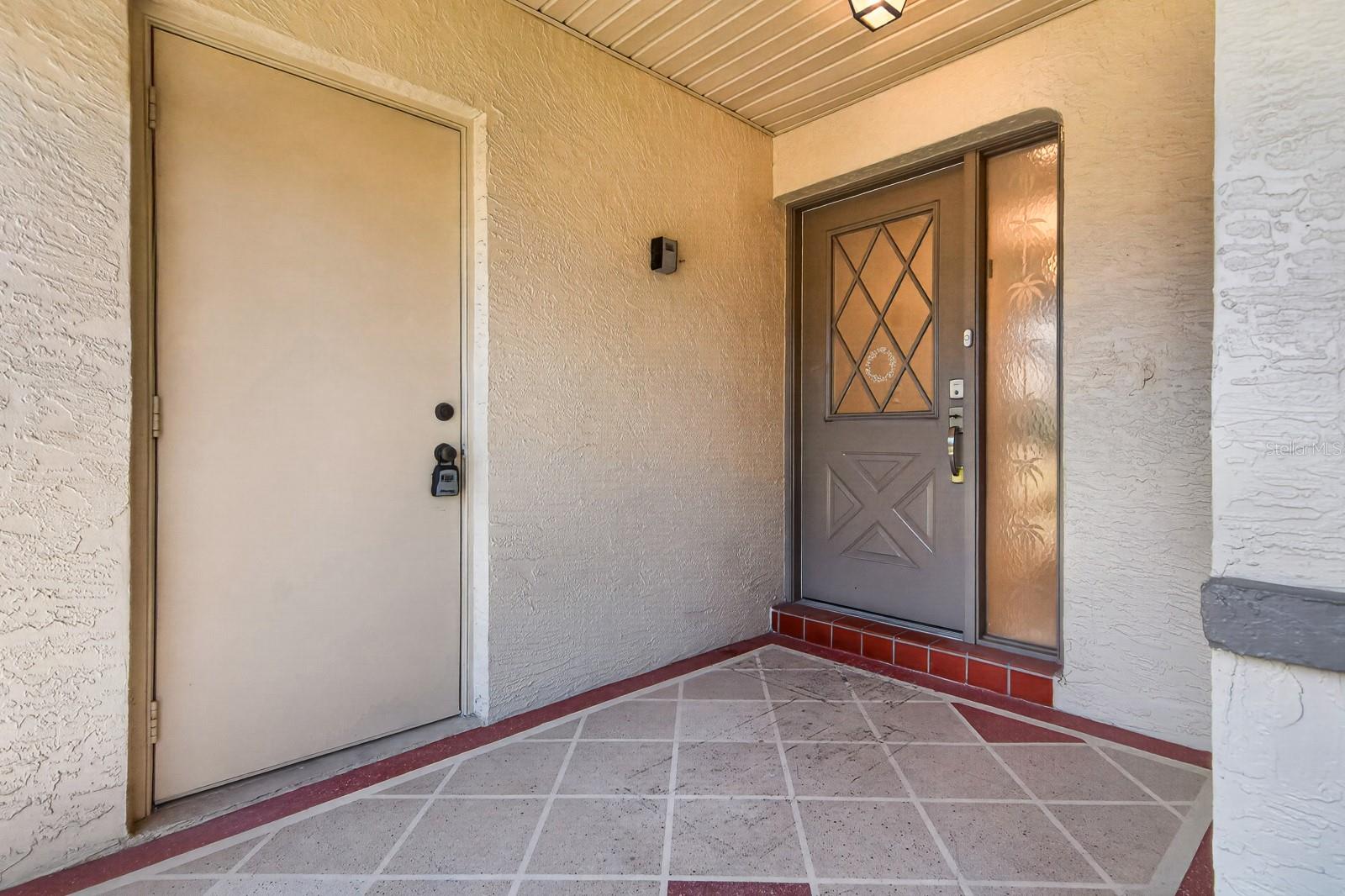 2329 LANCASTER DR — photo 40