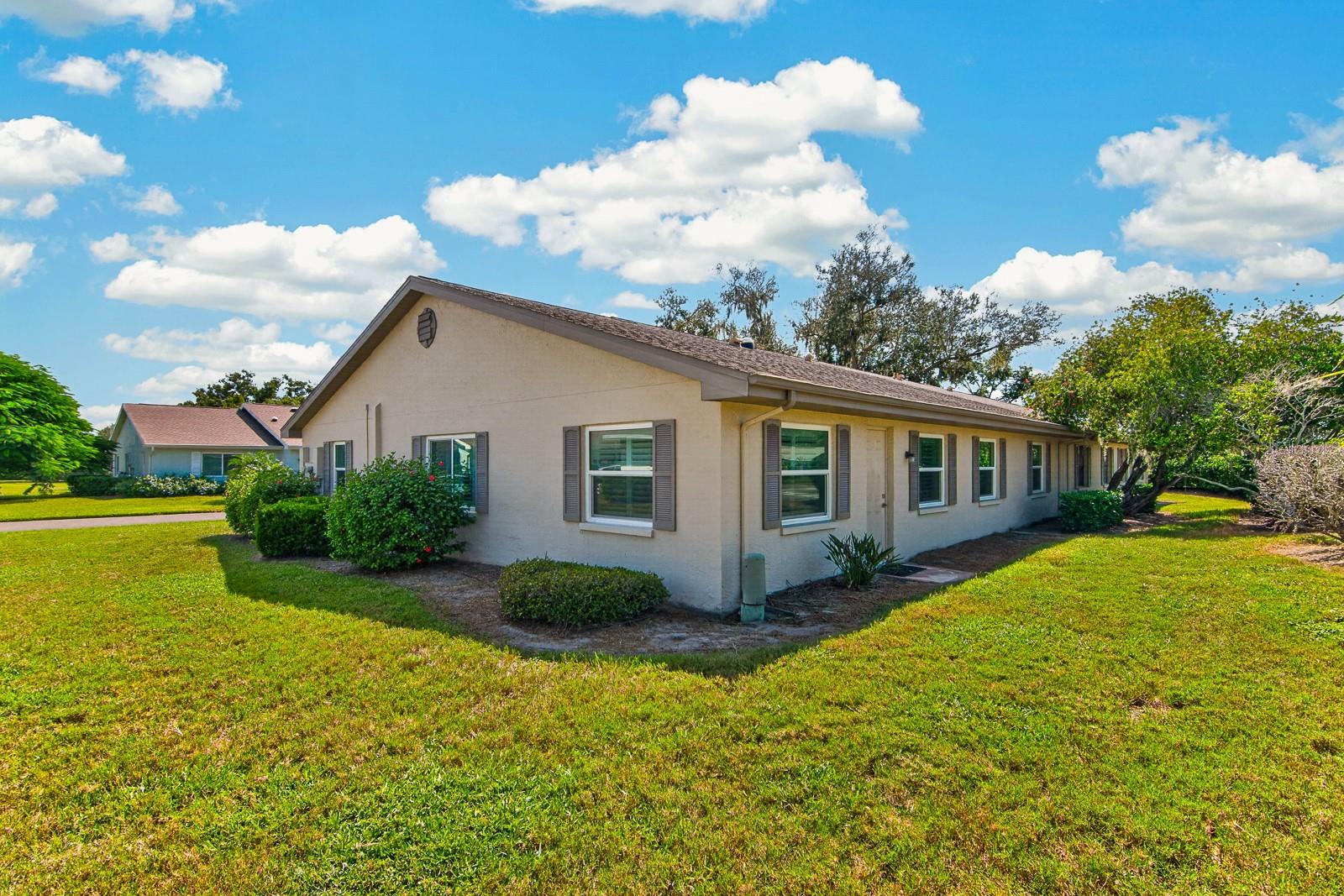 2329 LANCASTER DR — photo 42
