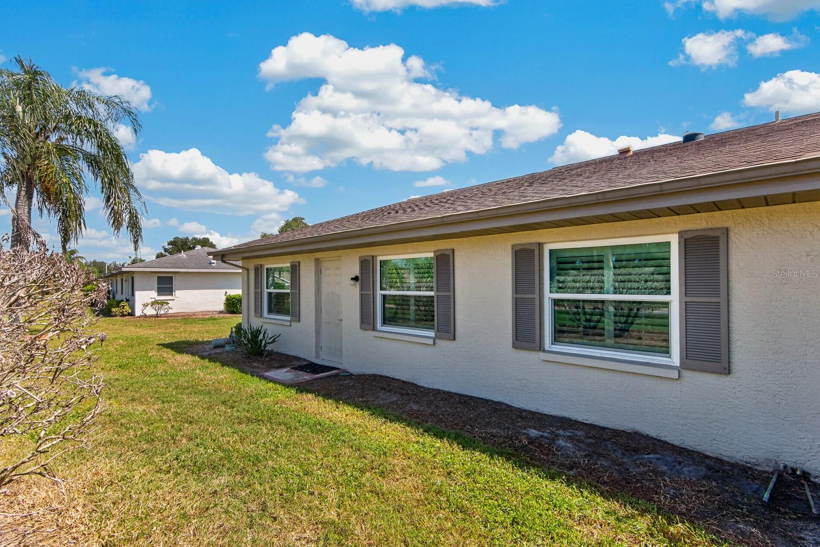 2329 LANCASTER DR — photo 45