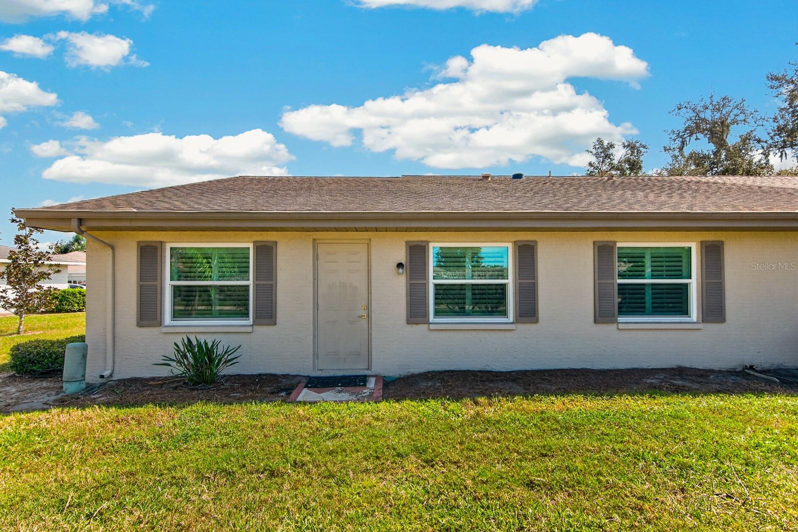 2329 LANCASTER DR — photo 41