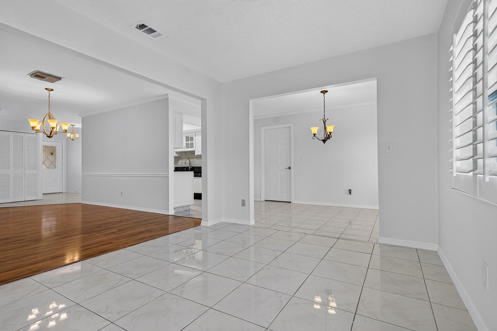 2329 LANCASTER DR — photo 22