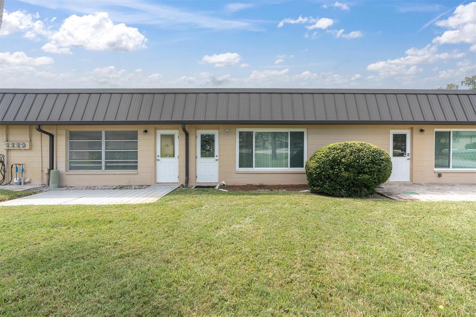 4346 RUSTIC DR — photo 43