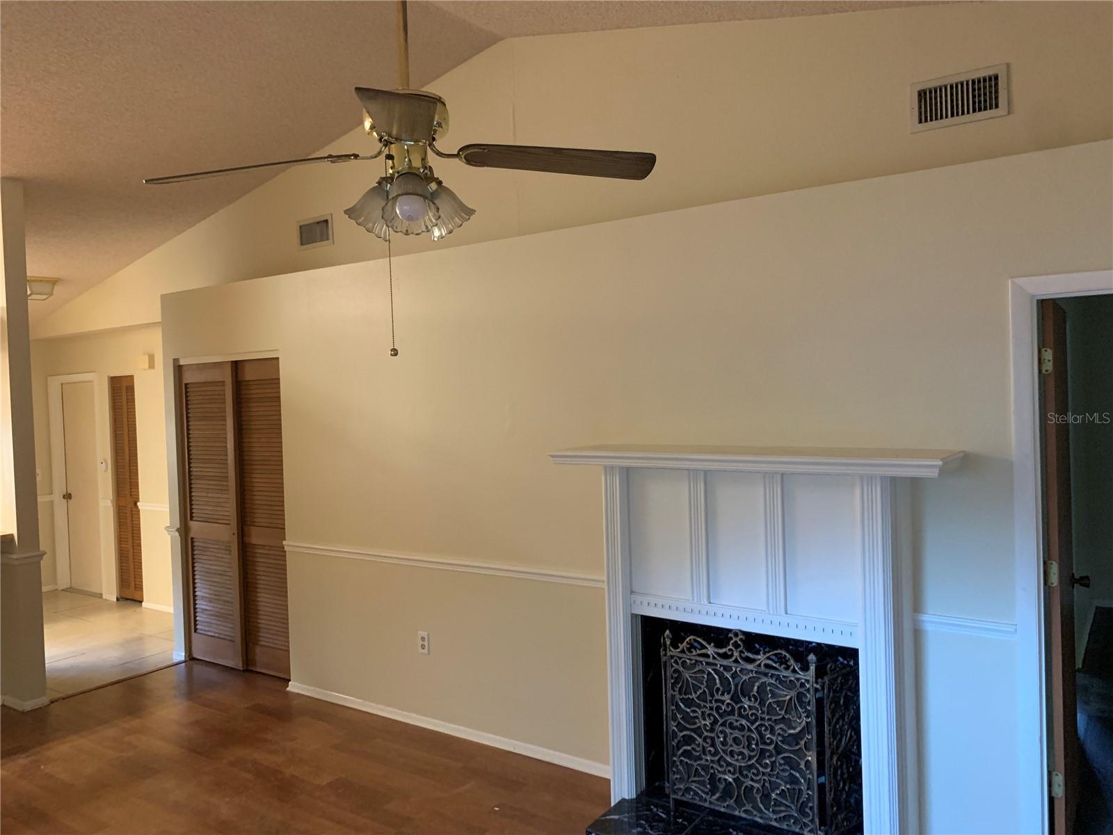 4432 MURDOCK AVE — photo 5