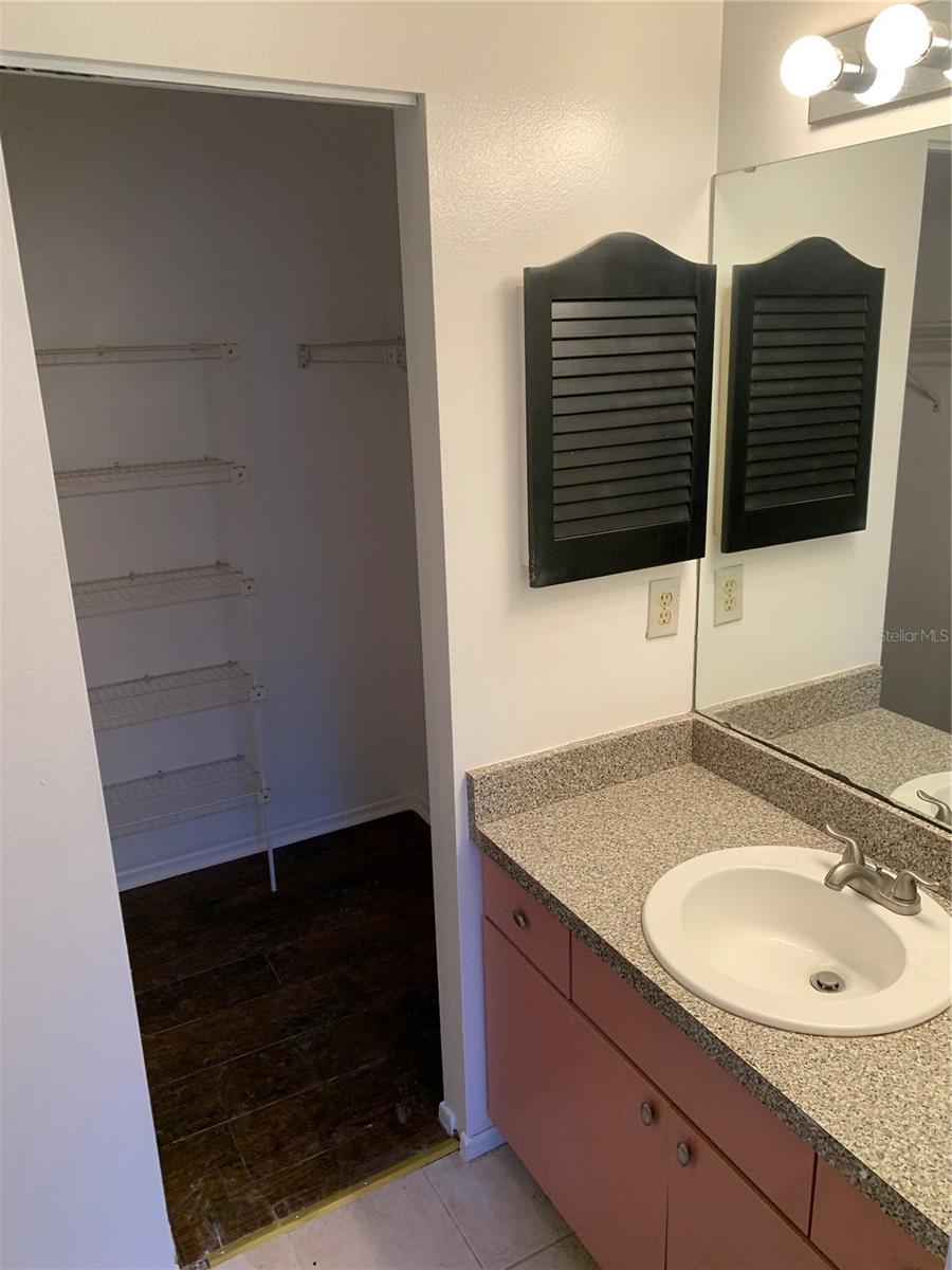 4432 MURDOCK AVE — photo 3
