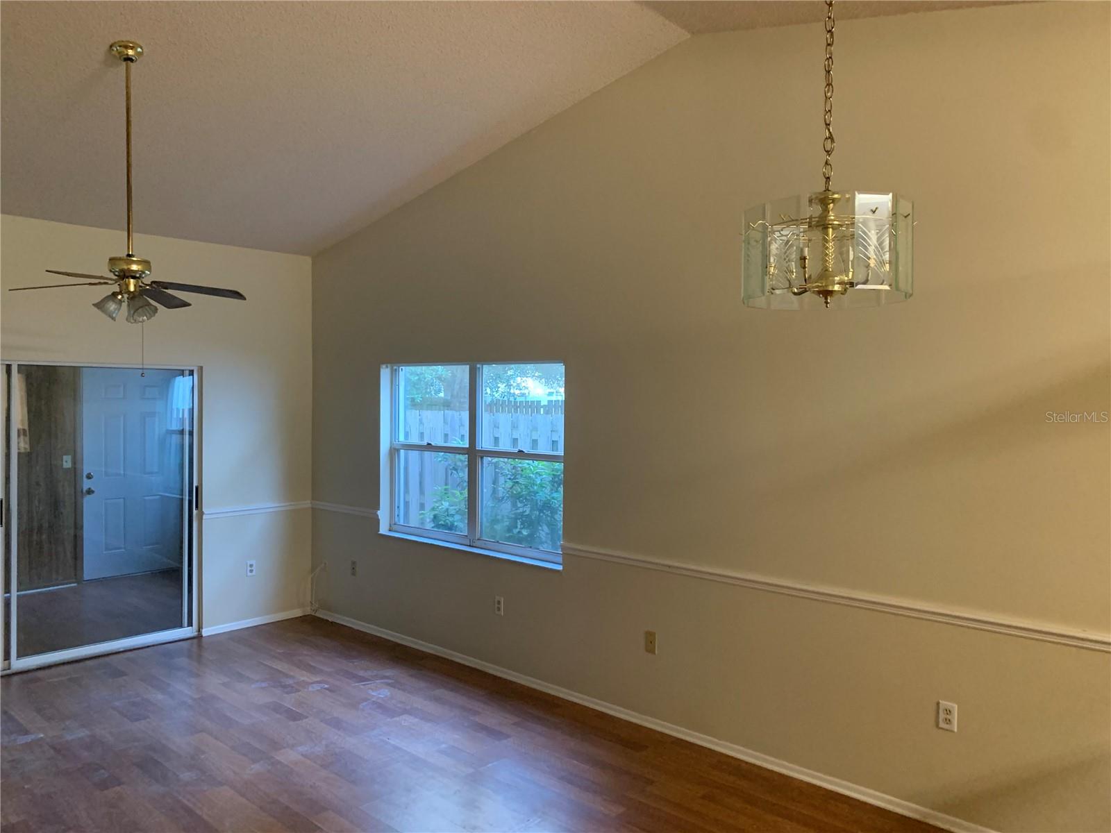 4432 MURDOCK AVE — photo 10