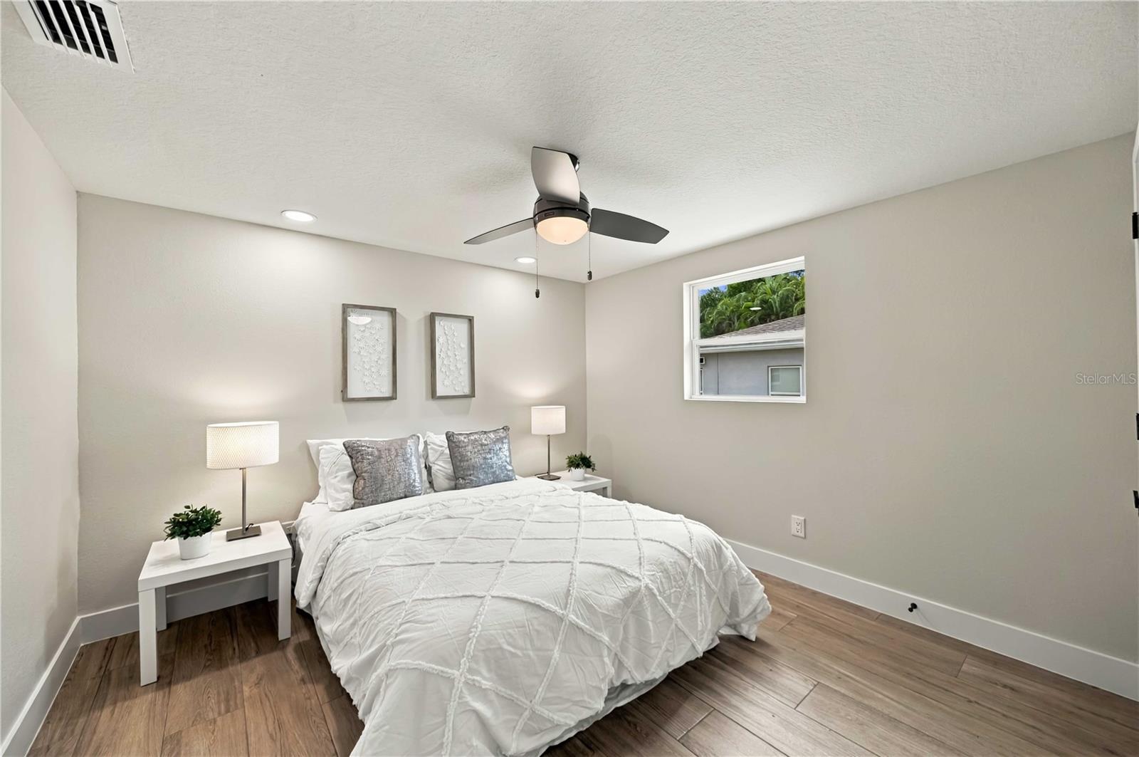 1802 ROBINHOOD ST — photo 23