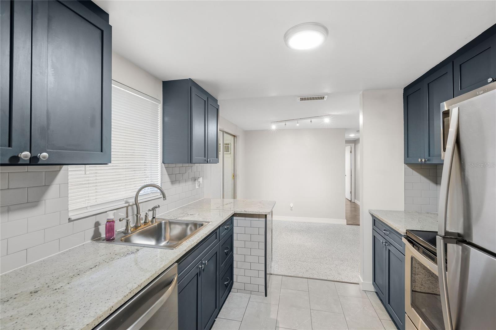 3215 FLORIDA BLVD — photo 8