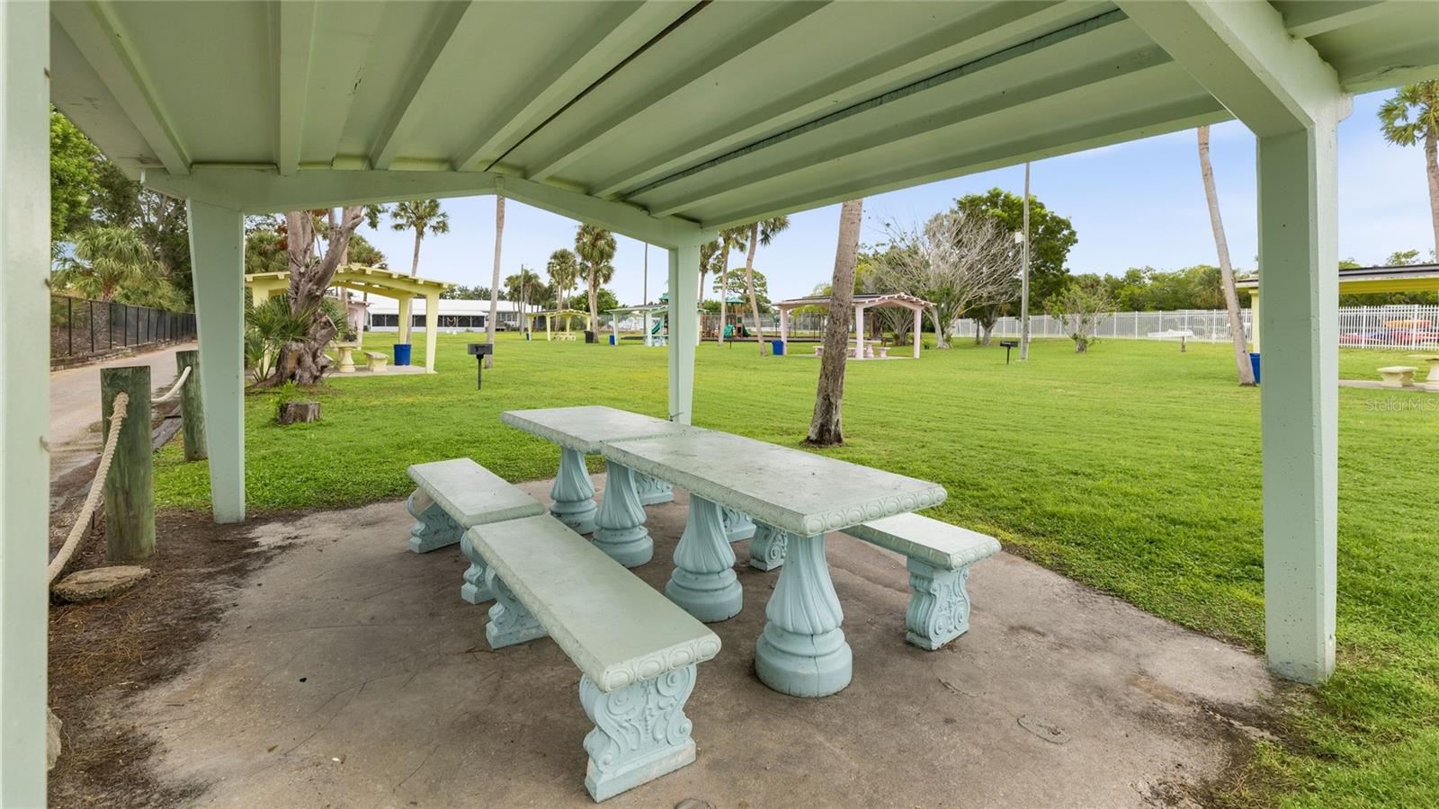 3215 FLORIDA BLVD — photo 33