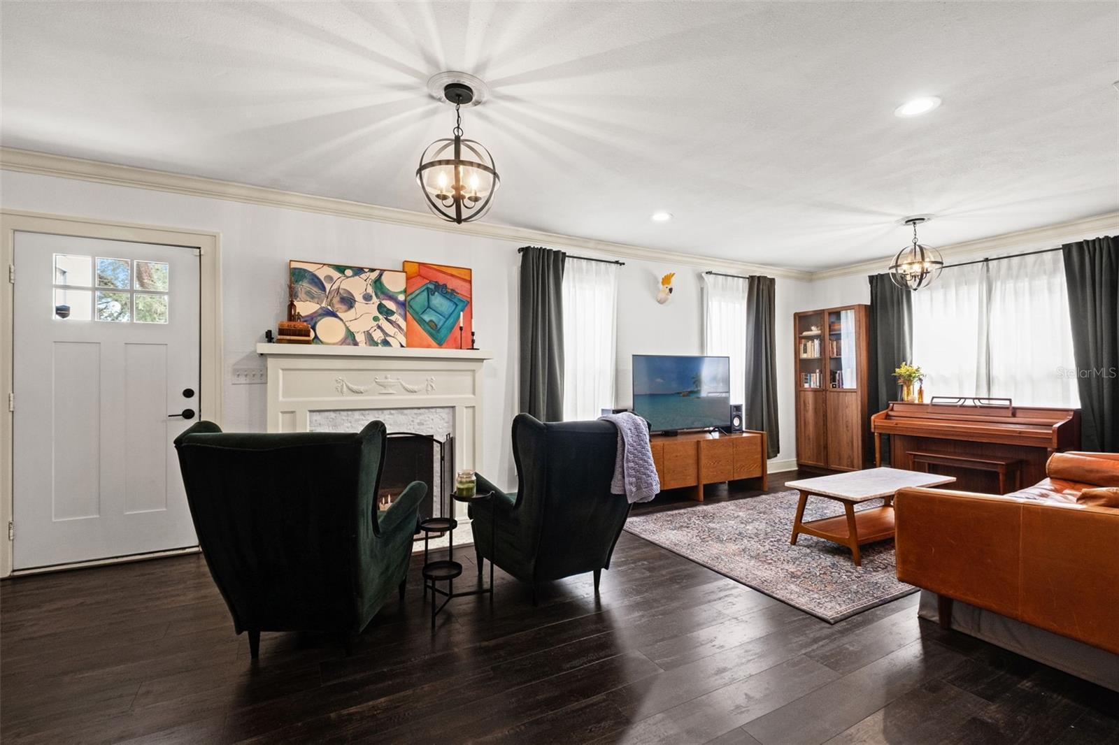 803 E HOLLYWOOD ST — photo 12