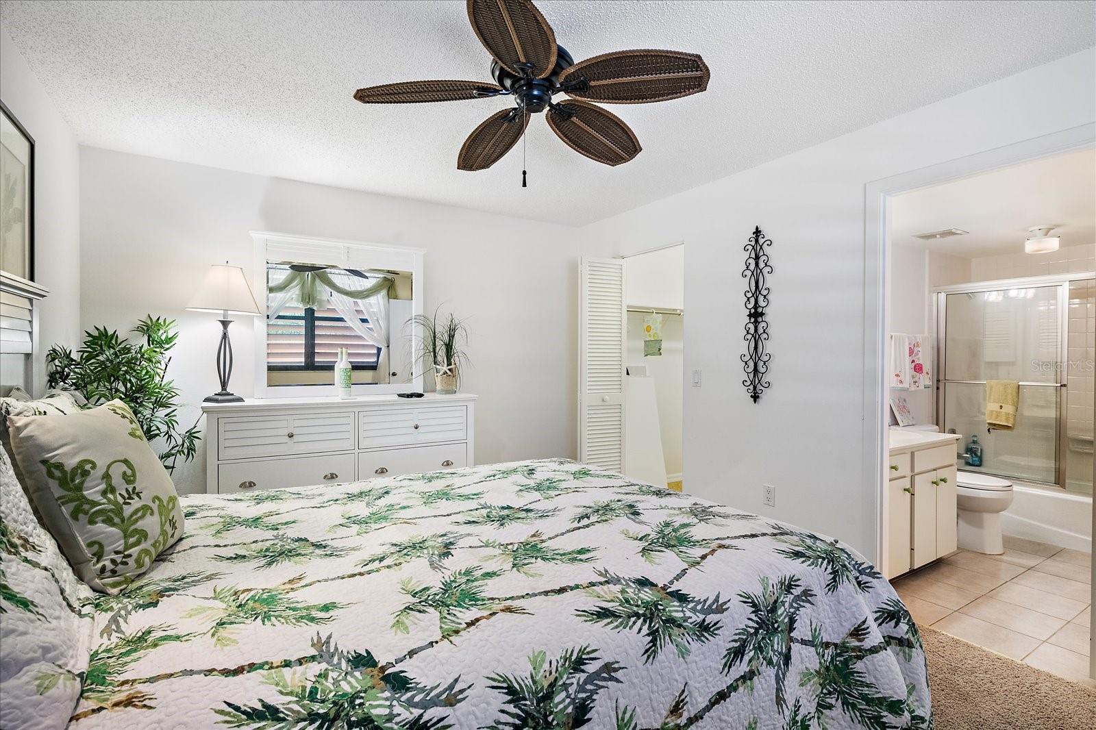 211 PINENEEDLE DR ##211 — photo 11