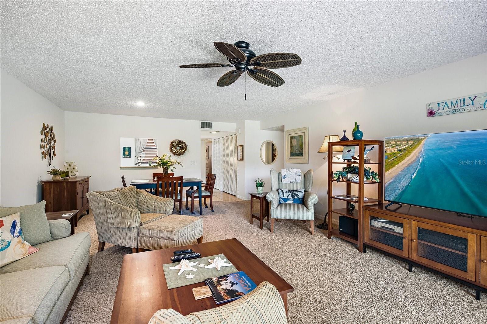 211 PINENEEDLE DR ##211 — photo 20