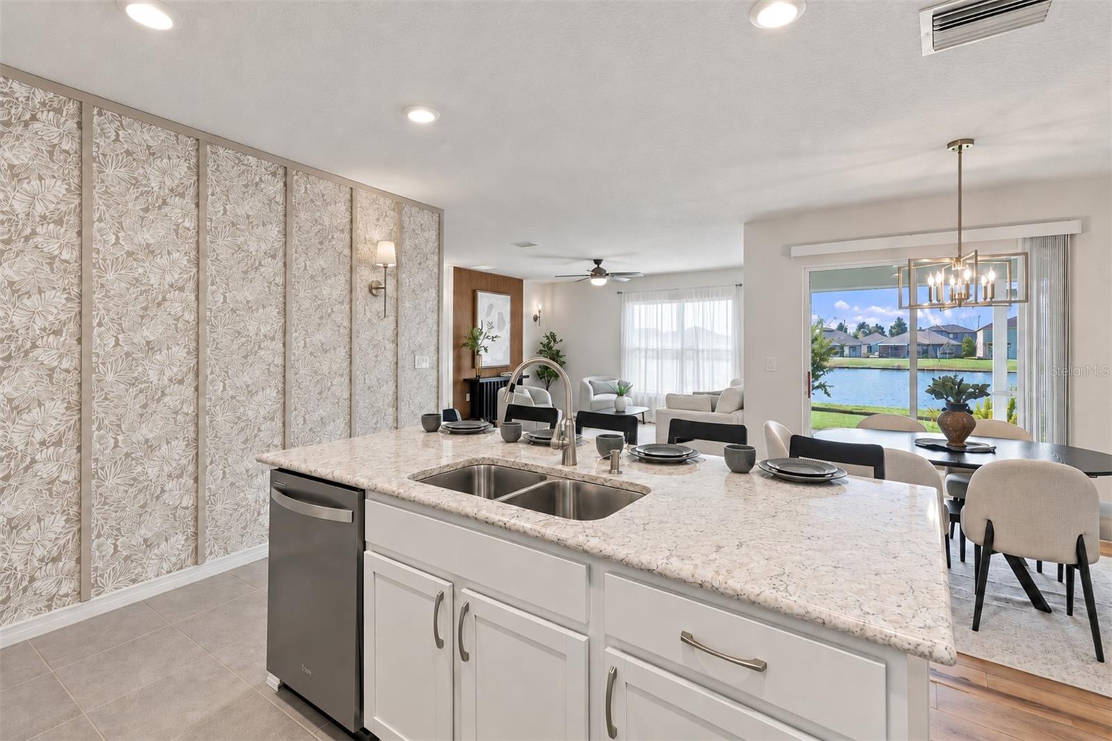 1011 TIDAL ROCK AVE — photo 4