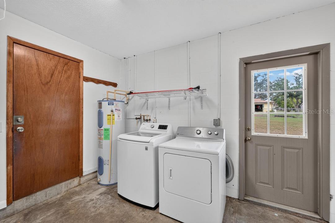 820 BLACKBERRY LANE — photo 32