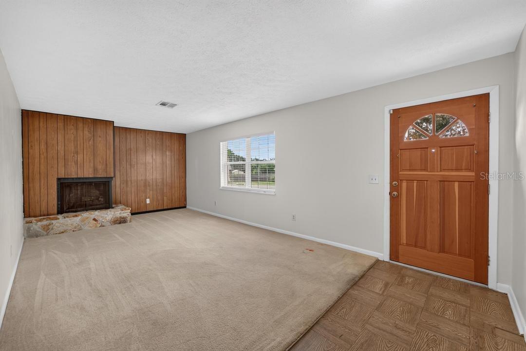 820 BLACKBERRY LANE — photo 8
