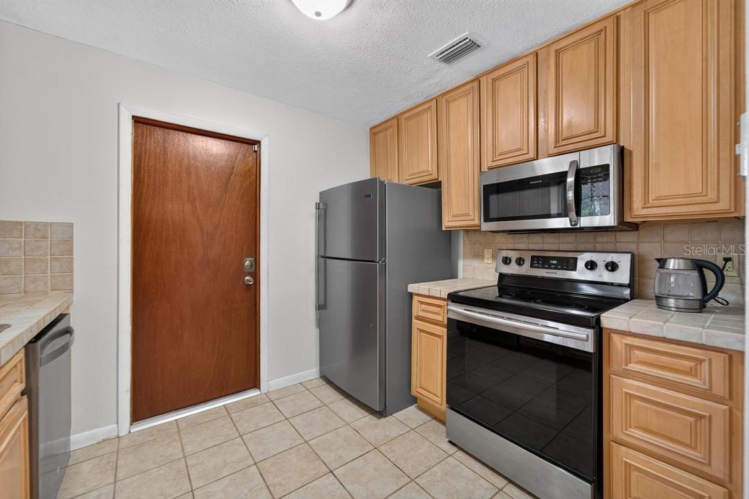 820 BLACKBERRY LANE — photo 14