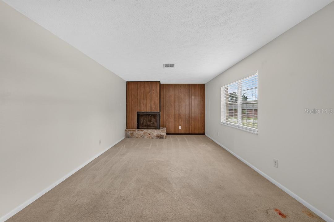 820 BLACKBERRY LANE — photo 10