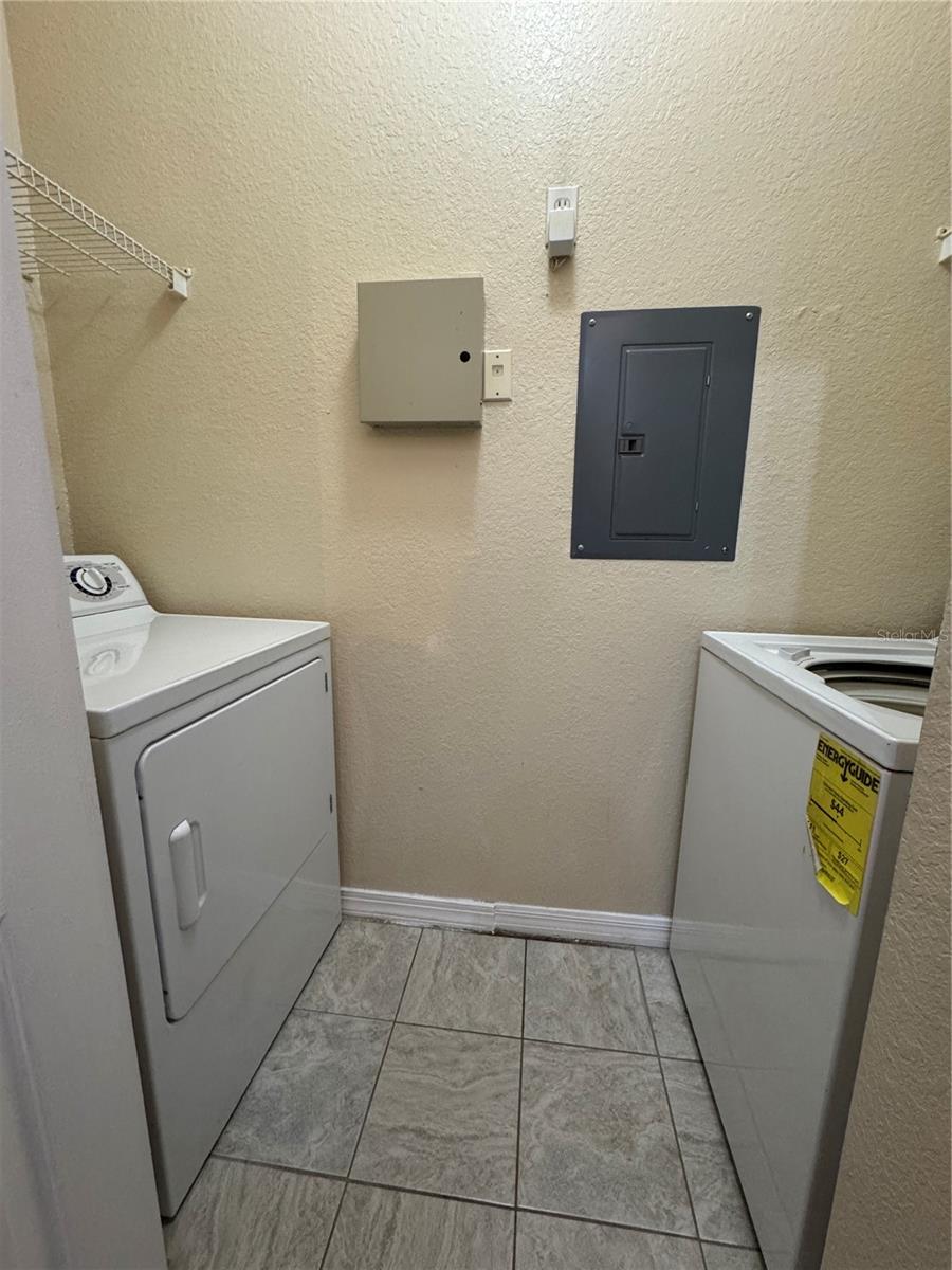 5817 LEGACY CRESCENT PL #302 — photo 8