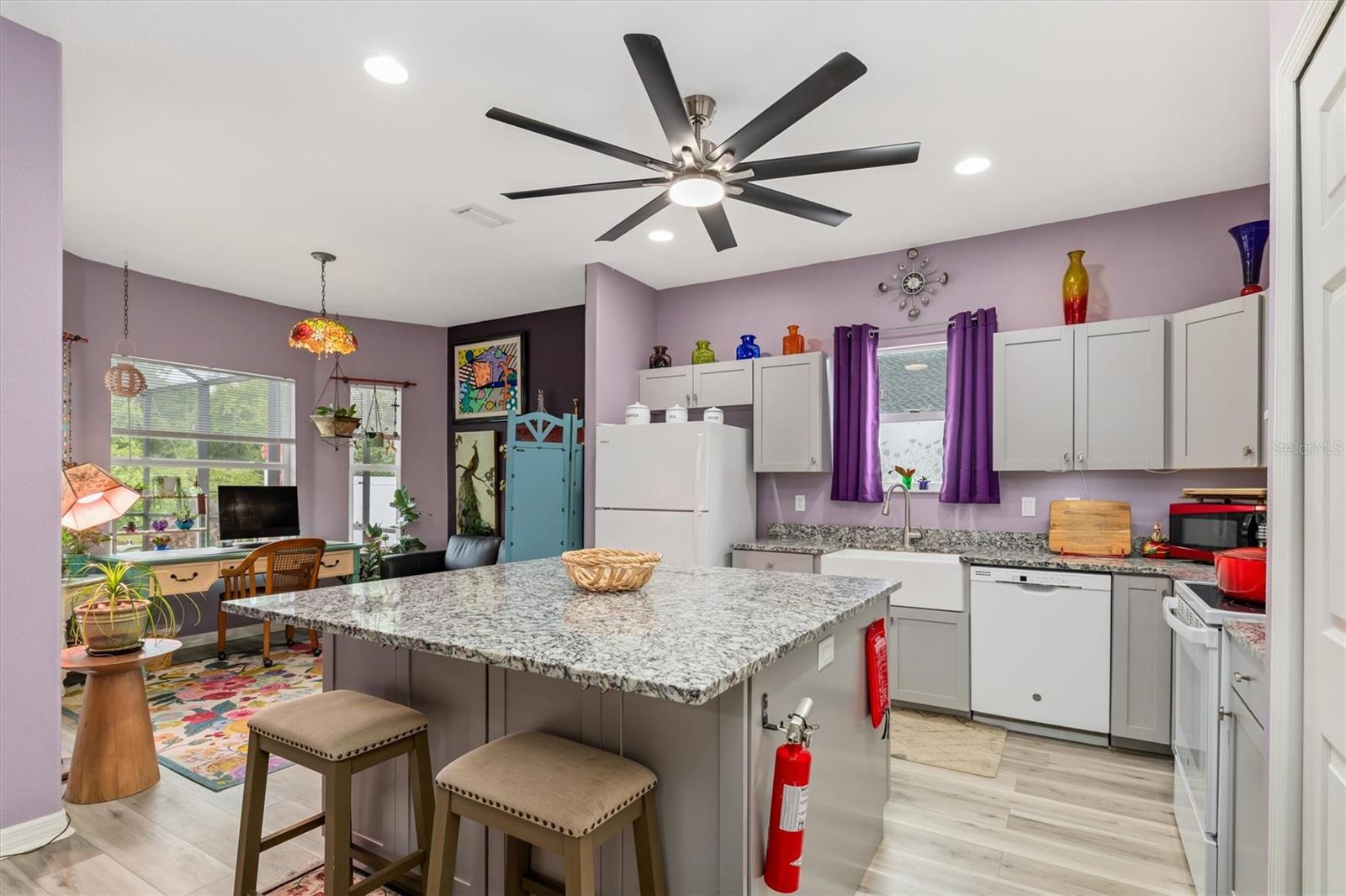 2434 BISMARCK RD — photo 4