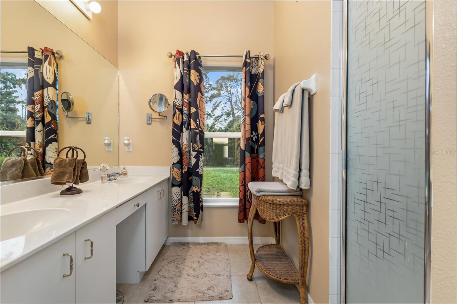 2434 BISMARCK RD — photo 9