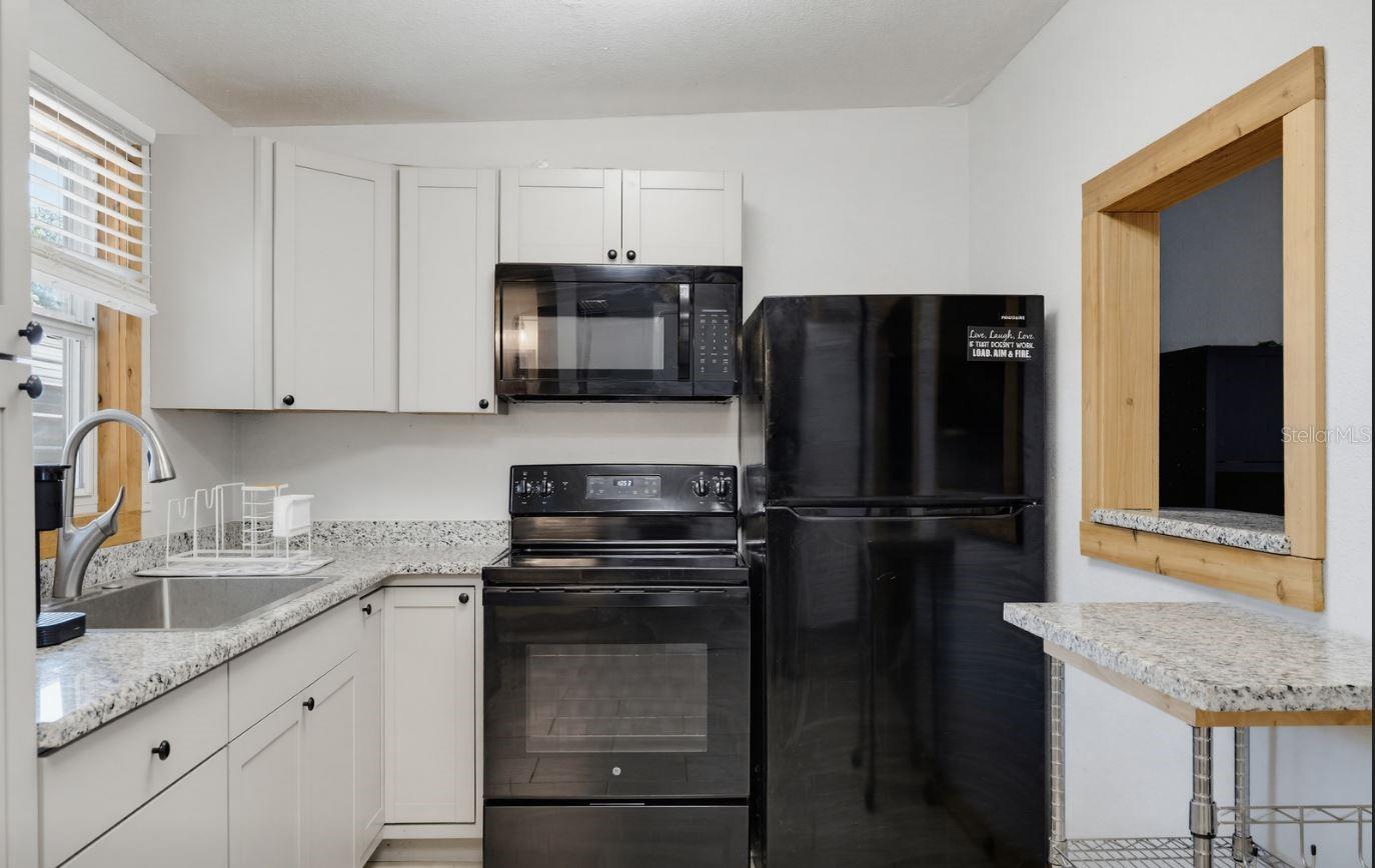 4106 WEDGEMERE DR — photo 40
