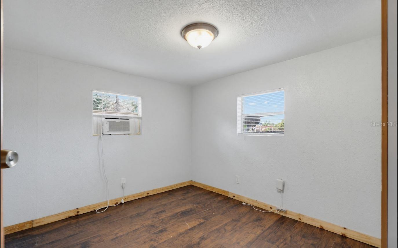 4106 WEDGEMERE DR — photo 28