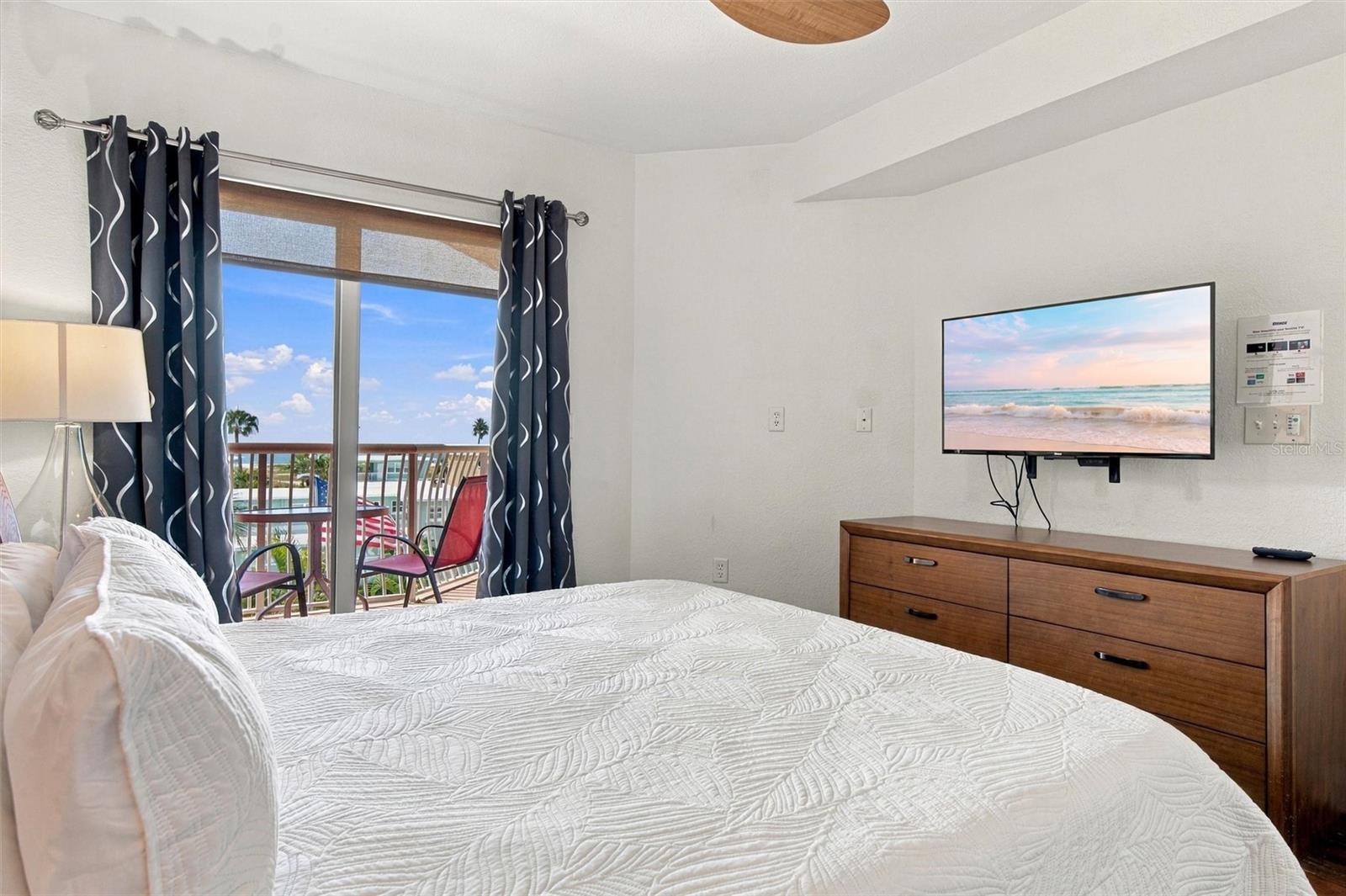 11605 GULF BLVD #408 — photo 32