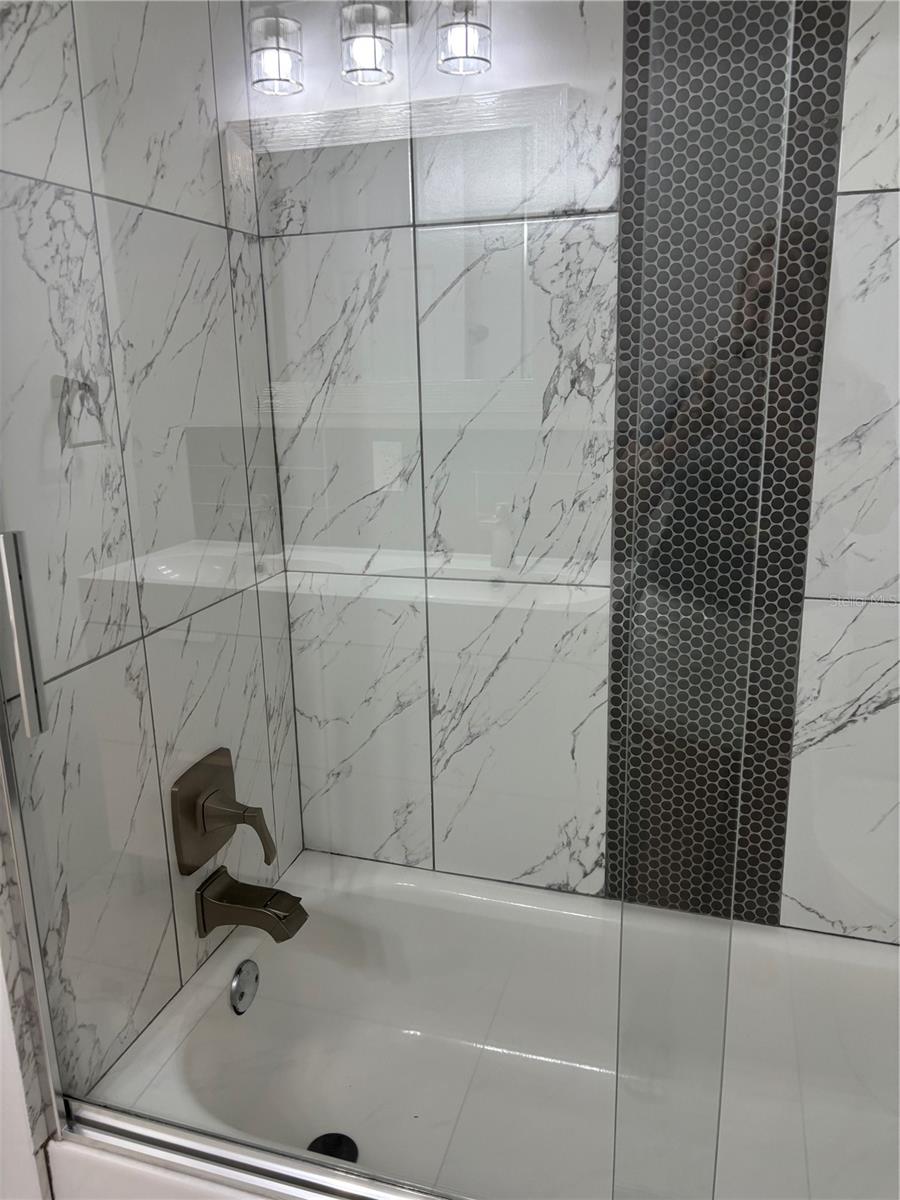 2822 W LEILA AVE — photo 12