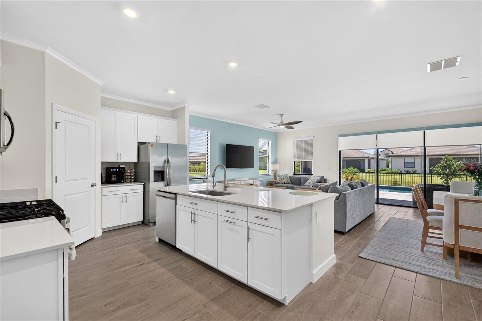 15104 OXFORD GREY DR — photo 4