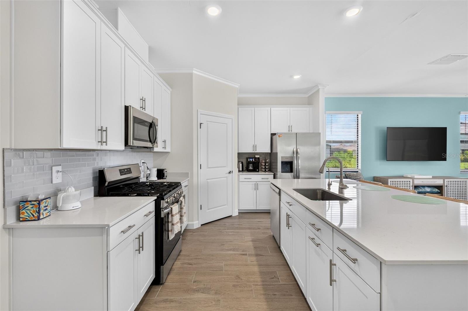 15104 OXFORD GREY DR — photo 5