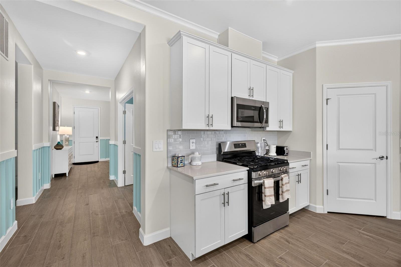 15104 OXFORD GREY DR — photo 8