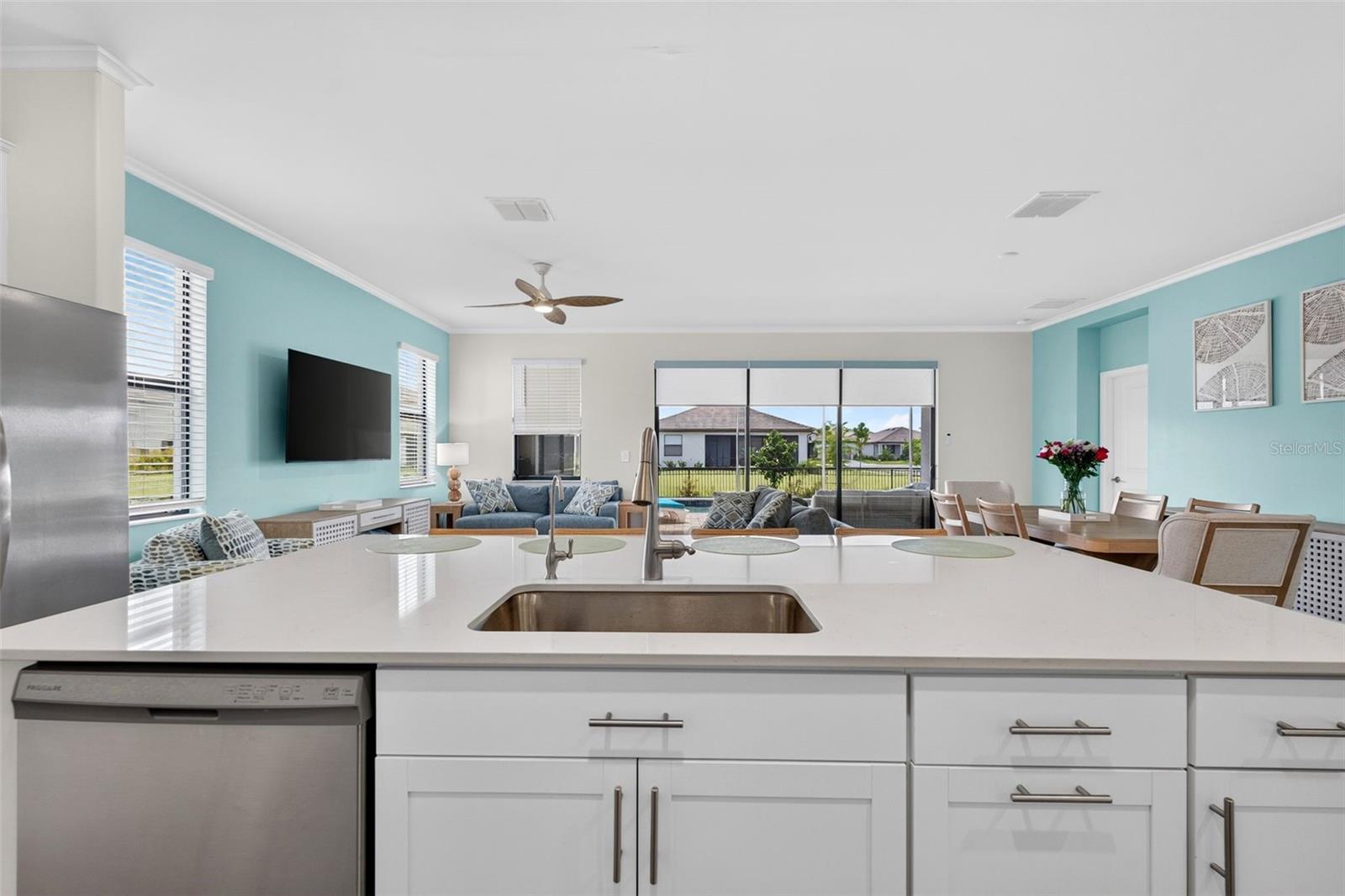 15104 OXFORD GREY DR — photo 6