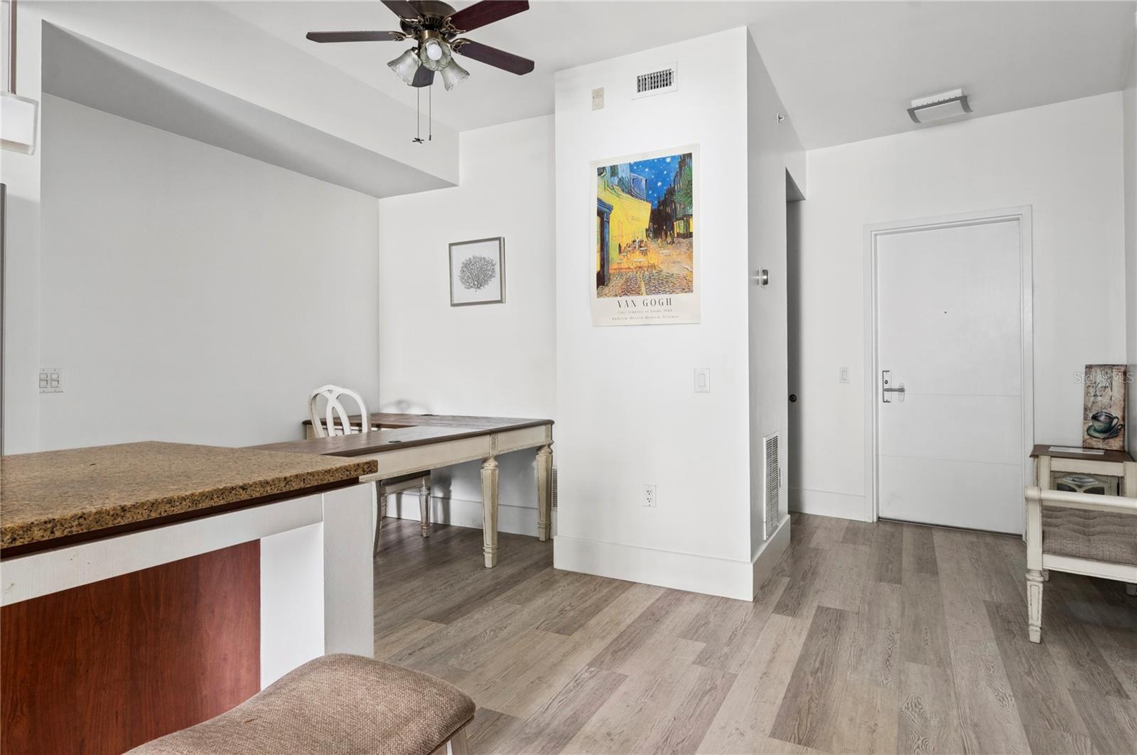 912 CHANNELSIDE DR #2414 — photo 6