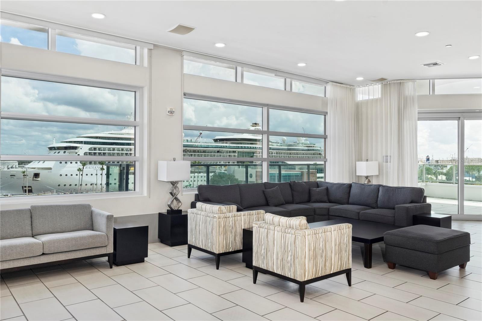 912 CHANNELSIDE DR #2414 — photo 31