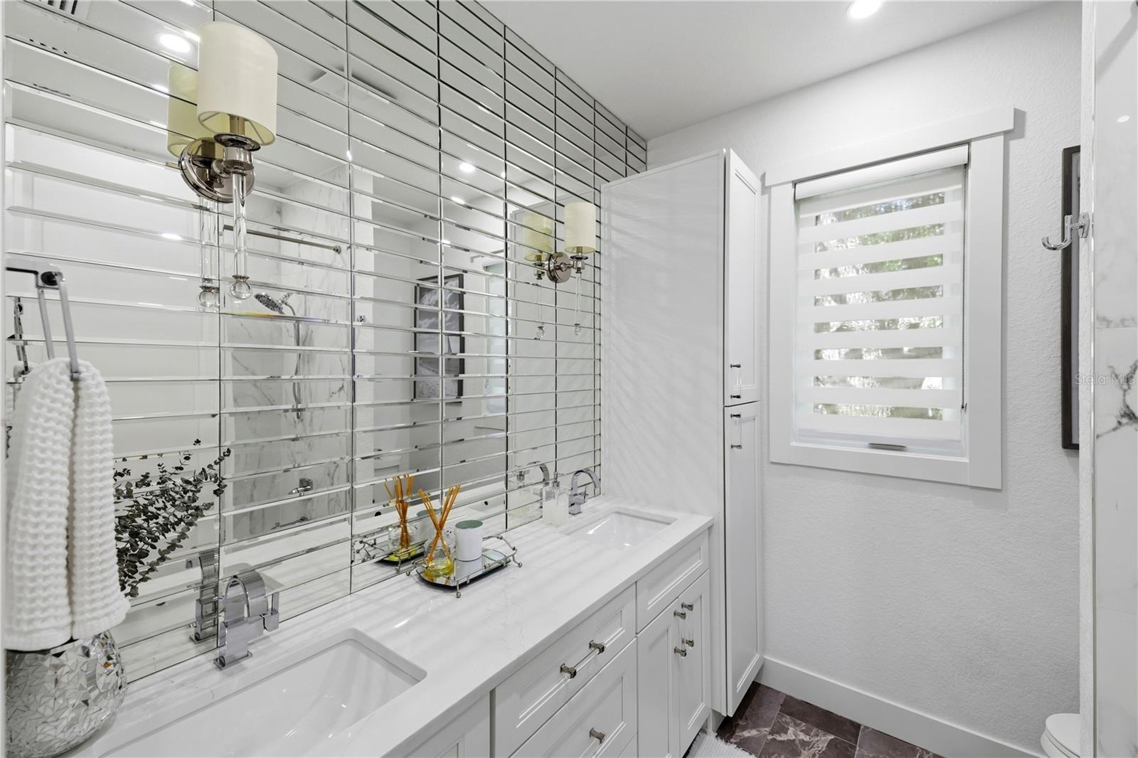 7382 PERENNIAL RD — photo 32