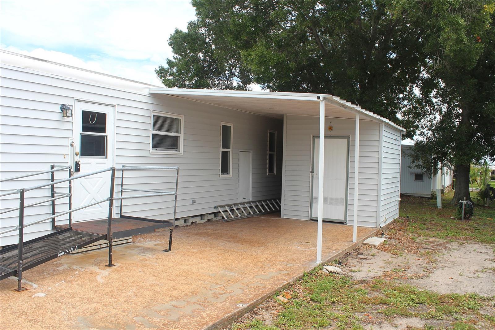 837 CANE PALM ST — photo 4