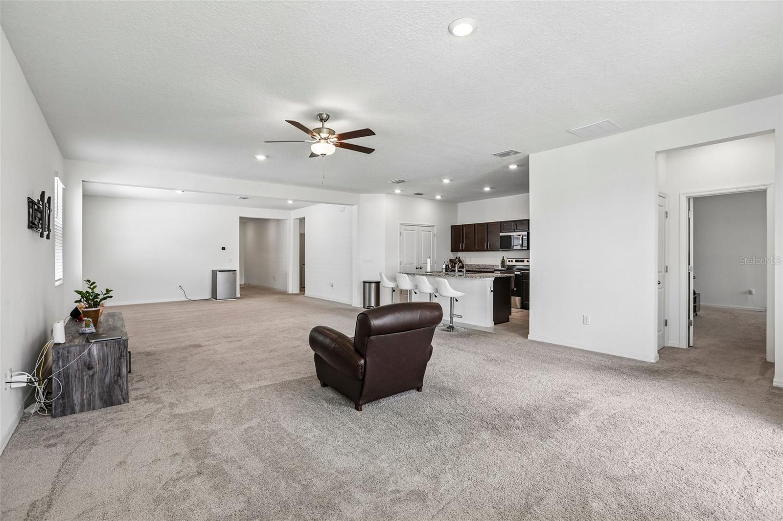 9454 SANDERS PARK PL — photo 10
