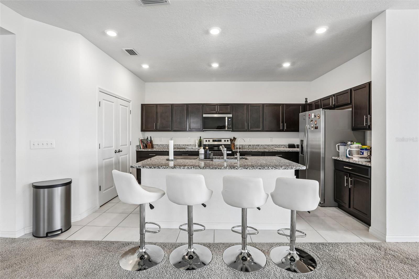9454 SANDERS PARK PL — photo 11