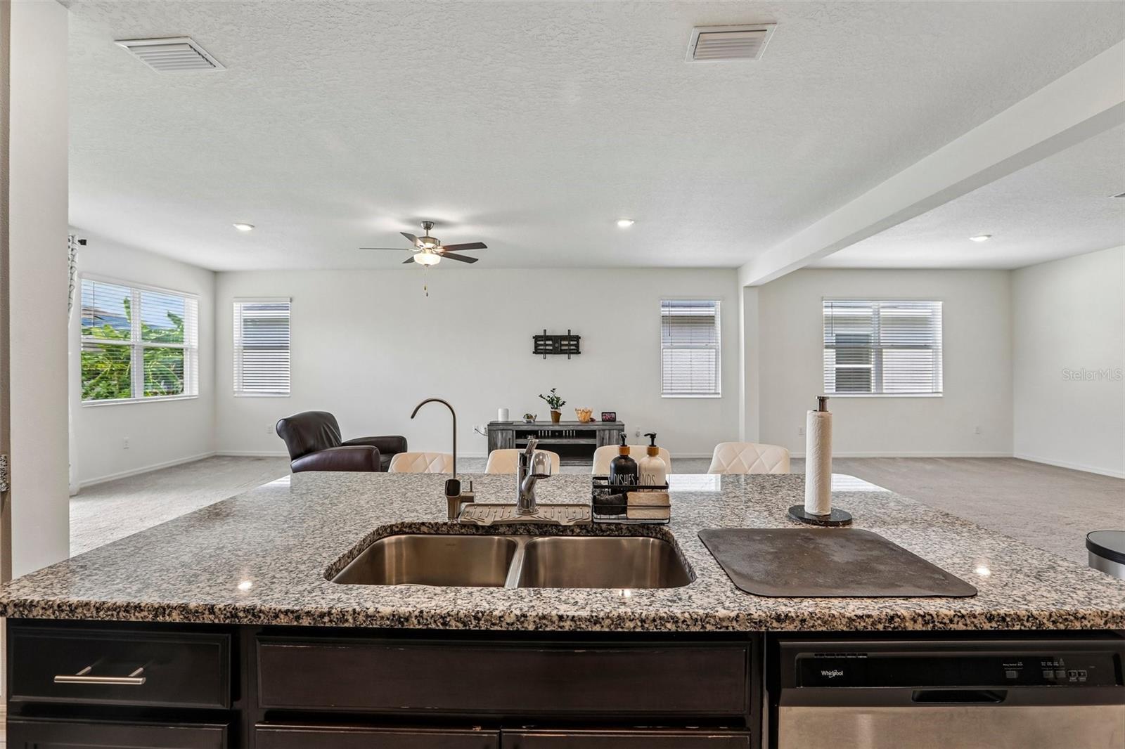 9454 SANDERS PARK PL — photo 14