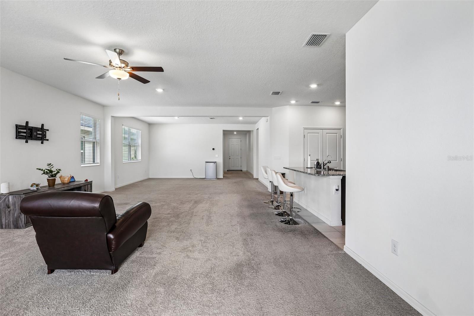 9454 SANDERS PARK PL — photo 6