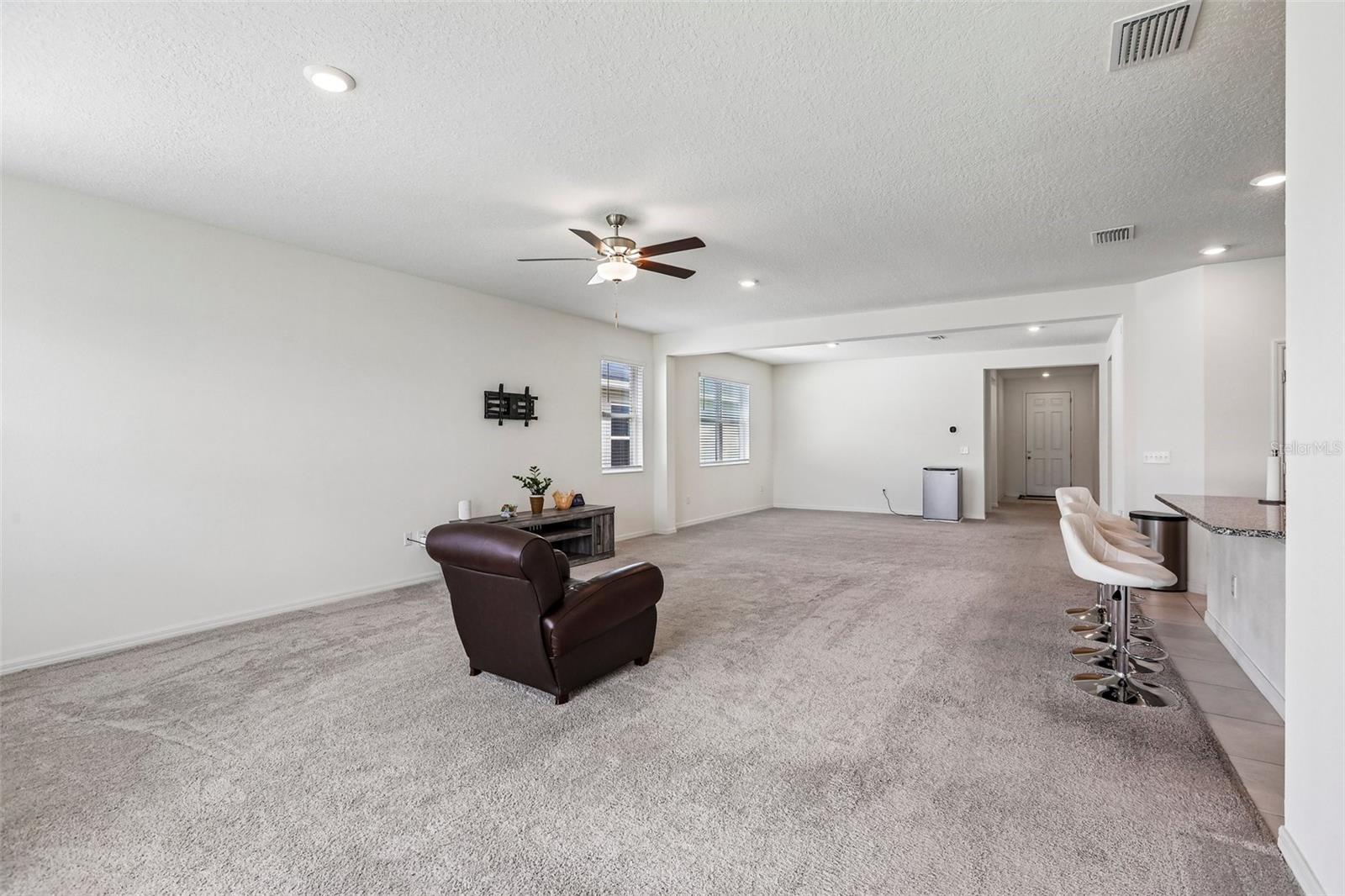 9454 SANDERS PARK PL — photo 7