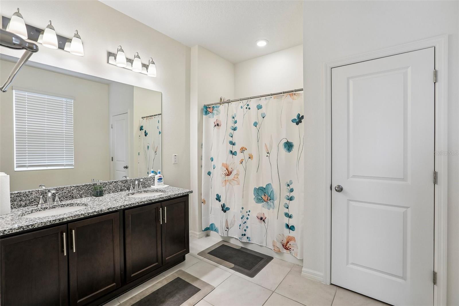 9454 SANDERS PARK PL — photo 17