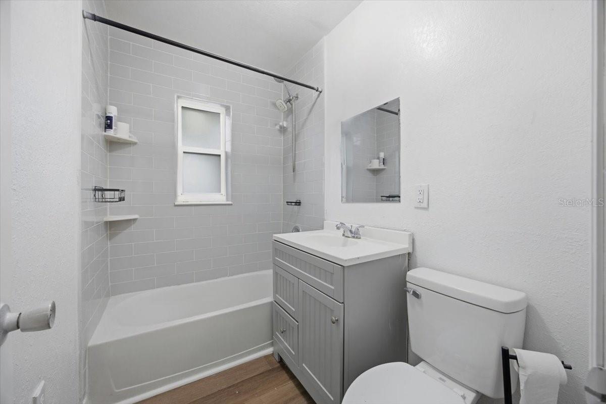 1009 W WASHINGTON ST — photo 9