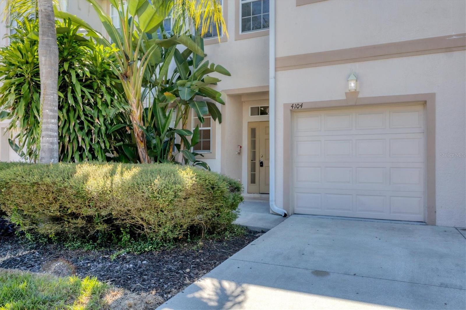 4104 CRABTREE AVE — photo 40