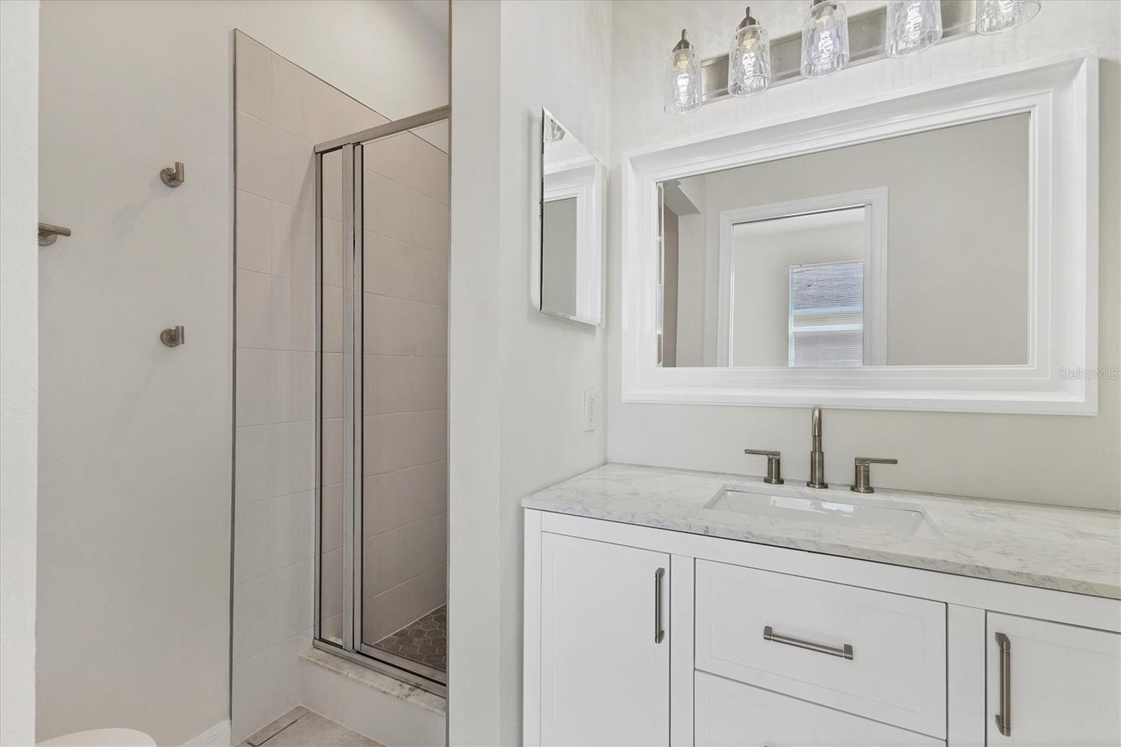 4104 CRABTREE AVE — photo 21