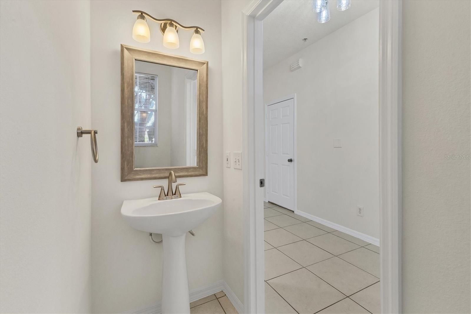 4104 CRABTREE AVE — photo 29